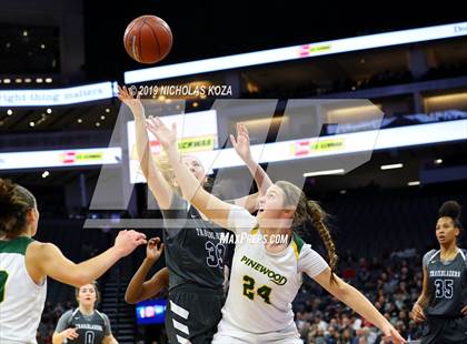 Thumbnail 1 in Pinewood vs. Sierra Canyon (CIF State Open Division Final) photogallery.