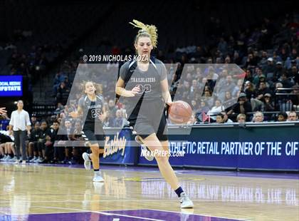 Thumbnail 3 in Pinewood vs. Sierra Canyon (CIF State Open Division Final) photogallery.