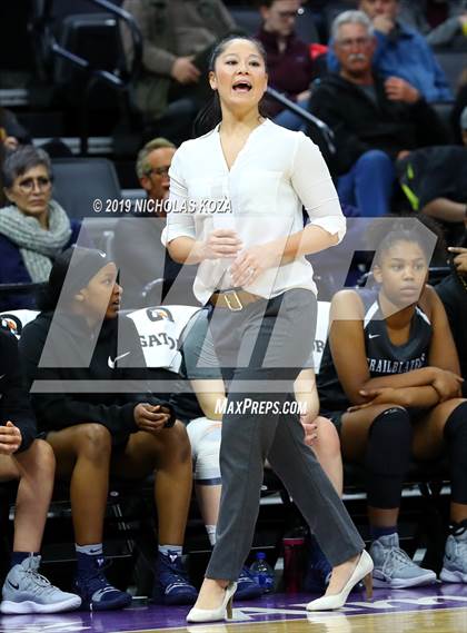 Thumbnail 3 in Pinewood vs. Sierra Canyon (CIF State Open Division Final) photogallery.
