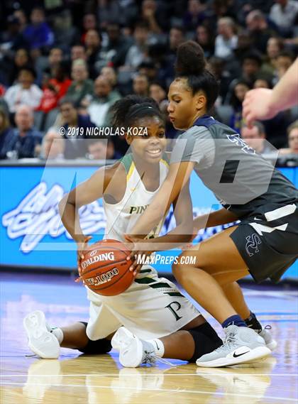 Thumbnail 1 in Pinewood vs. Sierra Canyon (CIF State Open Division Final) photogallery.