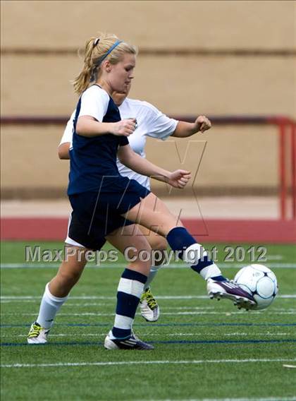 Thumbnail 3 in Kingwood Park vs Lamar Consolidated (I-10 Shootout) photogallery.