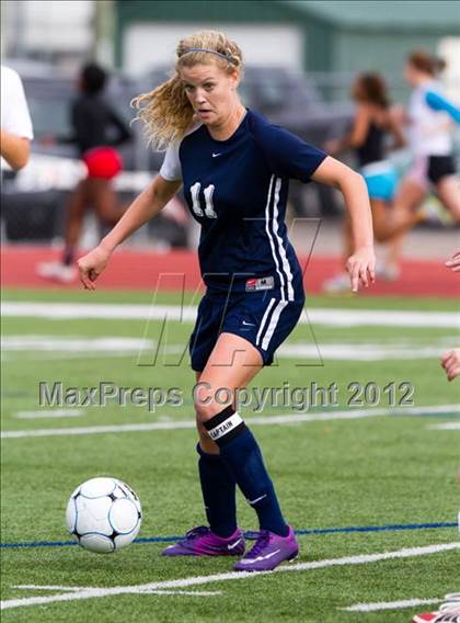 Thumbnail 2 in Kingwood Park vs Lamar Consolidated (I-10 Shootout) photogallery.