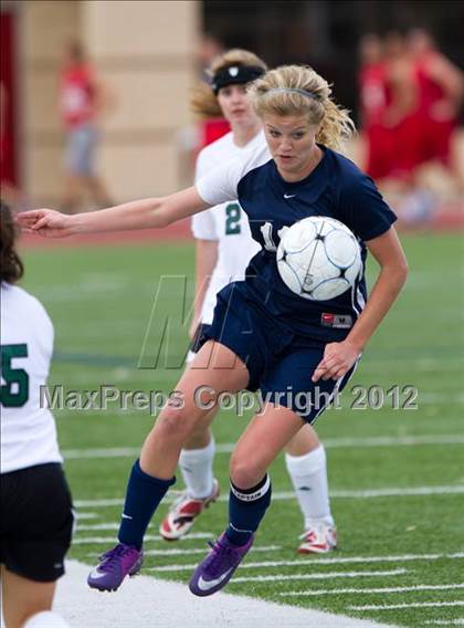 Thumbnail 3 in Kingwood Park vs Lamar Consolidated (I-10 Shootout) photogallery.