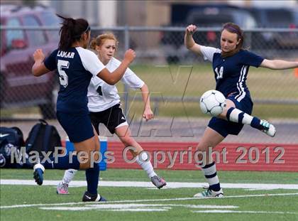 Thumbnail 1 in Kingwood Park vs Lamar Consolidated (I-10 Shootout) photogallery.