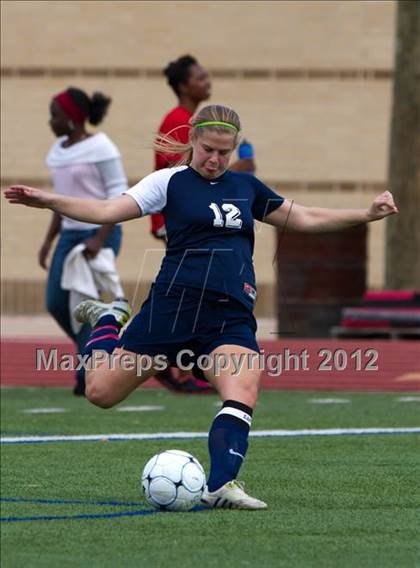 Thumbnail 3 in Kingwood Park vs Lamar Consolidated (I-10 Shootout) photogallery.