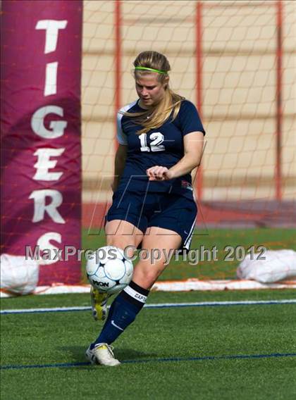 Thumbnail 2 in Kingwood Park vs Lamar Consolidated (I-10 Shootout) photogallery.