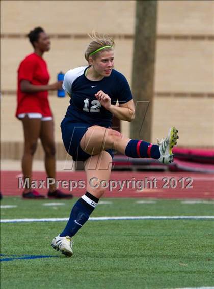 Thumbnail 2 in Kingwood Park vs Lamar Consolidated (I-10 Shootout) photogallery.