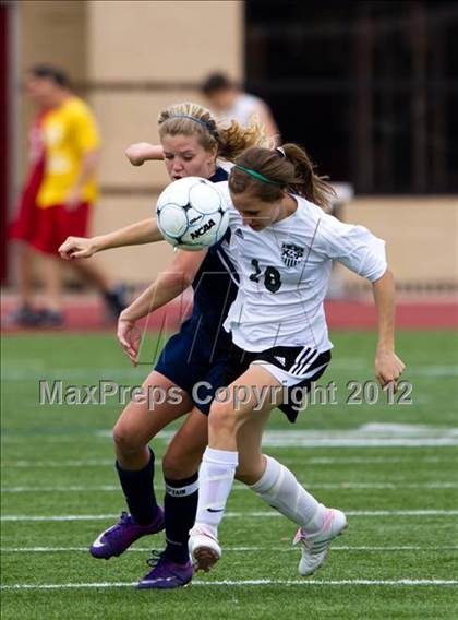 Thumbnail 2 in Kingwood Park vs Lamar Consolidated (I-10 Shootout) photogallery.