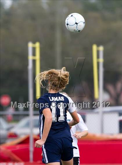 Thumbnail 2 in Kingwood Park vs Lamar Consolidated (I-10 Shootout) photogallery.