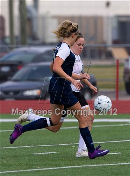 Thumbnail 1 in Kingwood Park vs Lamar Consolidated (I-10 Shootout) photogallery.