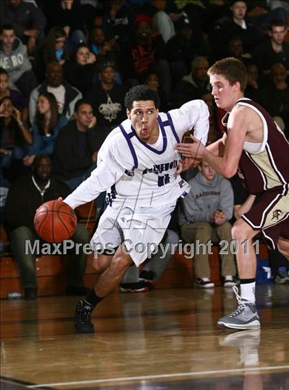 Thumbnail 2 in Iona Prep @ New Rochelle (Queen City Classic) photogallery.