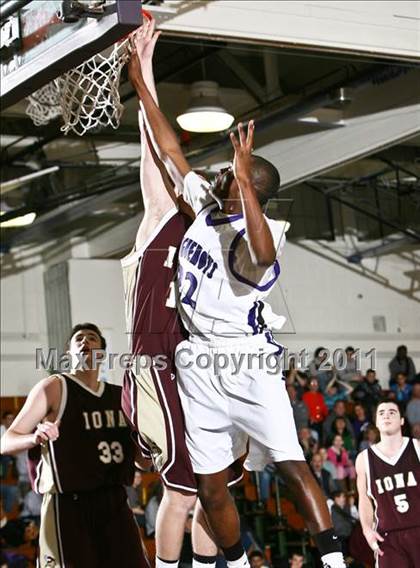 Thumbnail 3 in Iona Prep @ New Rochelle (Queen City Classic) photogallery.