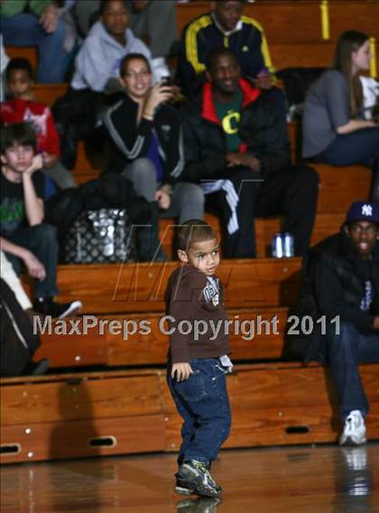 Thumbnail 1 in Iona Prep @ New Rochelle (Queen City Classic) photogallery.