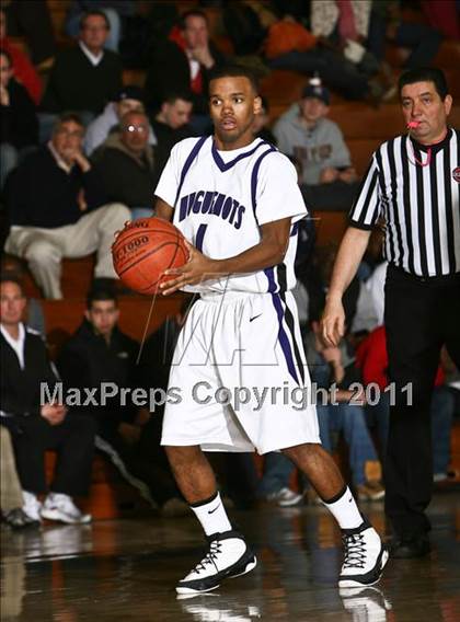 Thumbnail 2 in Iona Prep @ New Rochelle (Queen City Classic) photogallery.