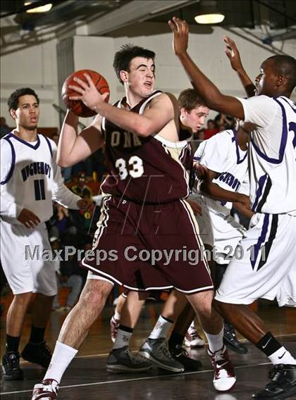 Thumbnail 3 in Iona Prep @ New Rochelle (Queen City Classic) photogallery.