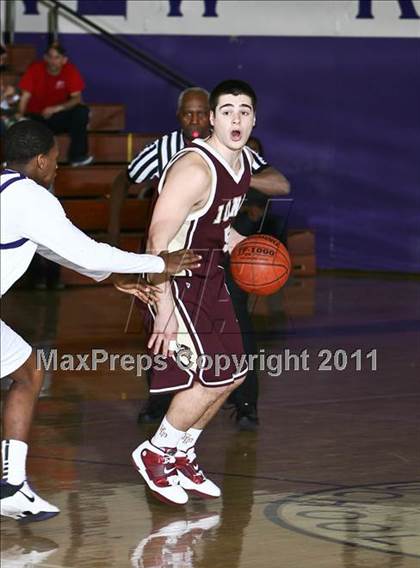 Thumbnail 1 in Iona Prep @ New Rochelle (Queen City Classic) photogallery.