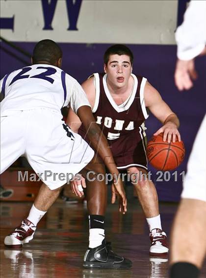 Thumbnail 1 in Iona Prep @ New Rochelle (Queen City Classic) photogallery.