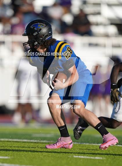 Thumbnail 3 in LBJ Austin vs Bay City (UIL 4A D1 Football Area) photogallery.