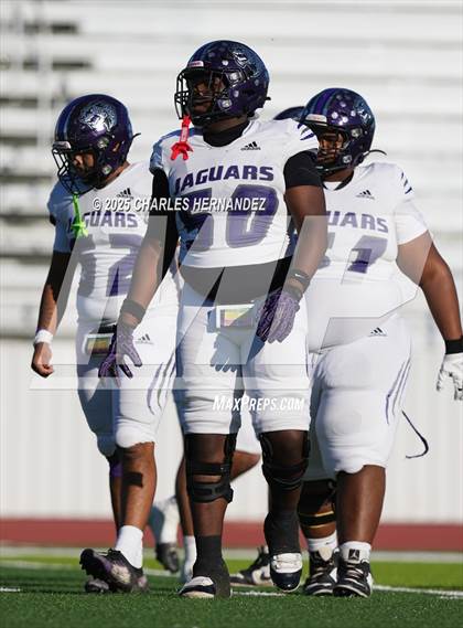 Thumbnail 2 in LBJ Austin vs Bay City (UIL 4A D1 Football Area) photogallery.