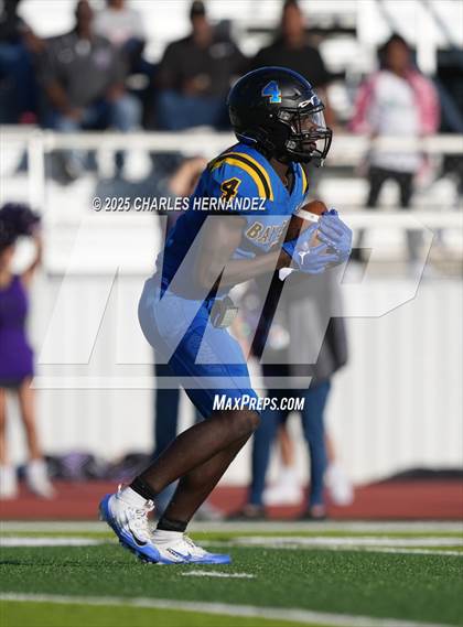 Thumbnail 2 in LBJ Austin vs Bay City (UIL 4A D1 Football Area) photogallery.