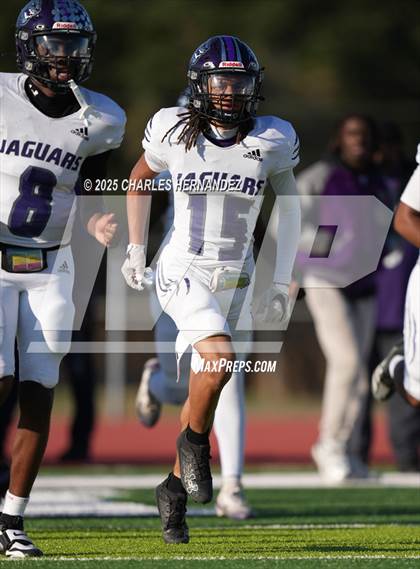 Thumbnail 3 in LBJ Austin vs Bay City (UIL 4A D1 Football Area) photogallery.