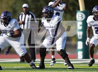 Thumbnail 2 in LBJ Austin vs Bay City (UIL 4A D1 Football Area) photogallery.