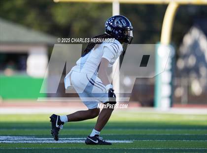 Thumbnail 3 in LBJ Austin vs Bay City (UIL 4A D1 Football Area) photogallery.