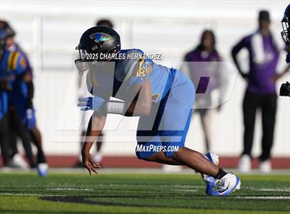Thumbnail 2 in LBJ Austin vs Bay City (UIL 4A D1 Football Area) photogallery.