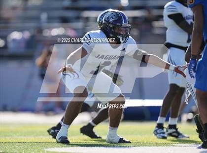 Thumbnail 1 in LBJ Austin vs Bay City (UIL 4A D1 Football Area) photogallery.