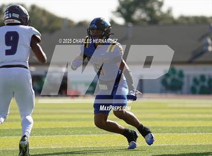 Thumbnail 1 in LBJ Austin vs Bay City (UIL 4A D1 Football Area) photogallery.