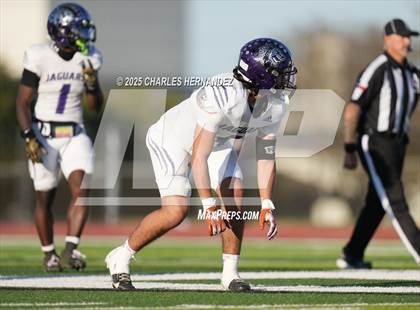 Thumbnail 3 in LBJ Austin vs Bay City (UIL 4A D1 Football Area) photogallery.