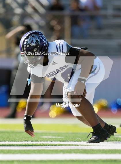 Thumbnail 1 in LBJ Austin vs Bay City (UIL 4A D1 Football Area) photogallery.