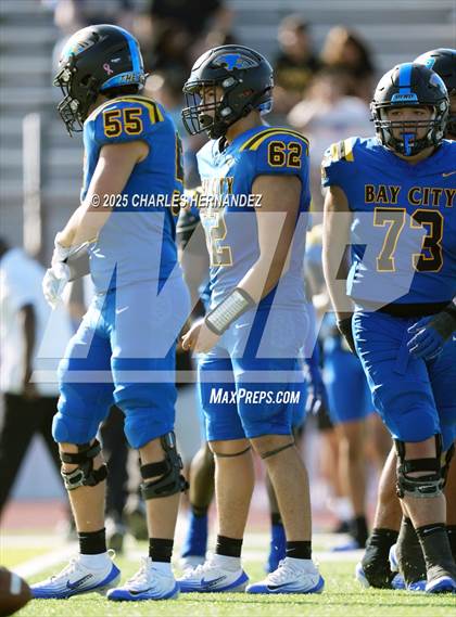 Thumbnail 3 in LBJ Austin vs Bay City (UIL 4A D1 Football Area) photogallery.