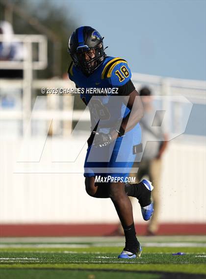 Thumbnail 1 in LBJ Austin vs Bay City (UIL 4A D1 Football Area) photogallery.