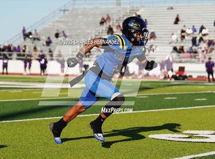 Thumbnail 3 in LBJ Austin vs Bay City (UIL 4A D1 Football Area) photogallery.