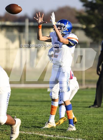 Thumbnail 3 in East Union vs. Kimball photogallery.