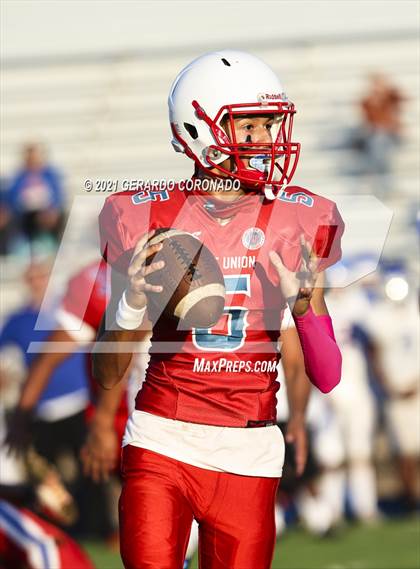 Thumbnail 2 in East Union vs. Kimball photogallery.