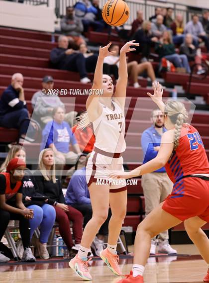 Thumbnail 2 in Walton @ Lassiter photogallery.
