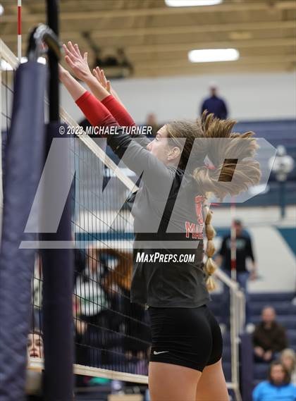 Thumbnail 1 in Madison vs Eagle (IHSAA 5A Final  Match 2)  photogallery.