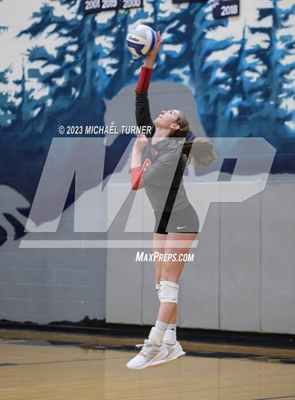 Thumbnail 3 in Madison vs Eagle (IHSAA 5A Final  Match 2)  photogallery.