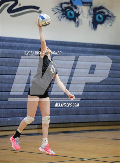 Thumbnail 3 in Madison vs Eagle (IHSAA 5A Final  Match 2)  photogallery.