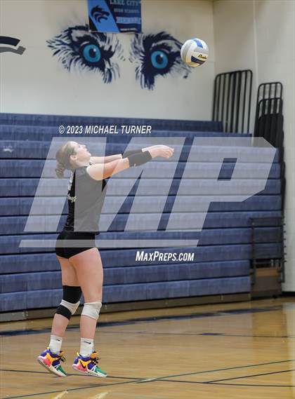Thumbnail 3 in Madison vs Eagle (IHSAA 5A Final  Match 2)  photogallery.