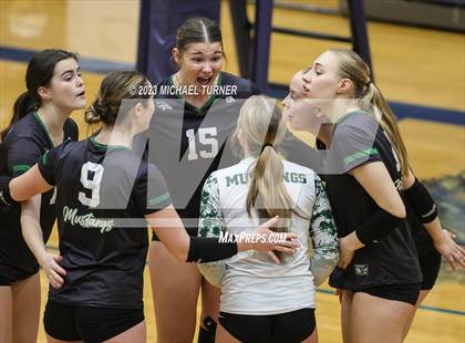 Thumbnail 1 in Madison vs Eagle (IHSAA 5A Final  Match 2)  photogallery.