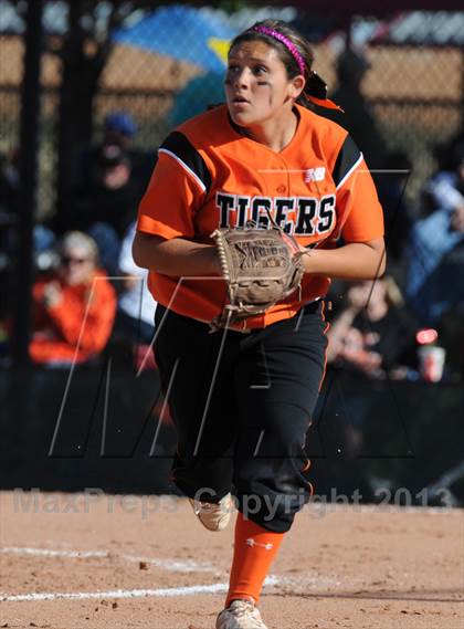 Thumbnail 1 in Erie vs Pueblo East (CHSAA 4A Semifinal Playoff) photogallery.