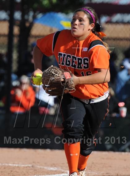 Thumbnail 2 in Erie vs Pueblo East (CHSAA 4A Semifinal Playoff) photogallery.