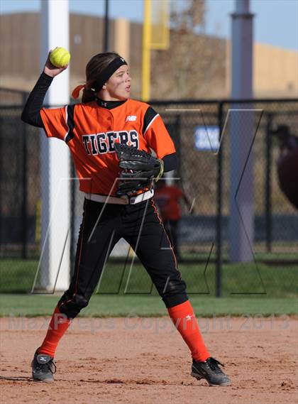 Thumbnail 3 in Erie vs Pueblo East (CHSAA 4A Semifinal Playoff) photogallery.