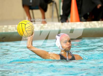 Thumbnail 3 in Clovis North vs Clovis East (Julian Szmidt Memorial Tournament) photogallery.