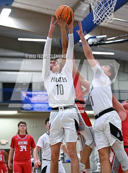 Thumbnail 2 in Dover vs Atkins photogallery.