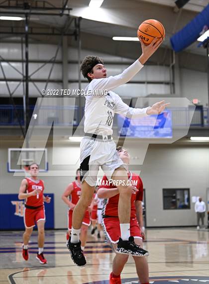Thumbnail 2 in Dover vs Atkins photogallery.