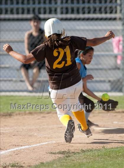 Thumbnail 3 in Montclair @ Don Lugo photogallery.